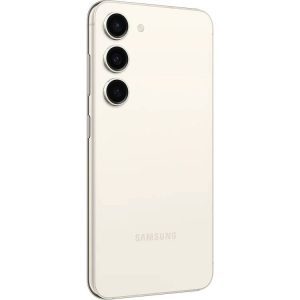 resimde beyaz renkli Galaxy S23 fotoğrafı var. Sağ tarafta üç adet kamera, arkada Samsung logosu yer alıyor.